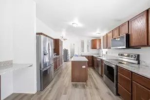 29 W Grover St, Layton, UT 84041 - Photo 11