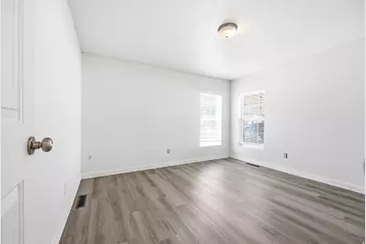 29 W Grover St, Layton, UT 84041 - Photo 17