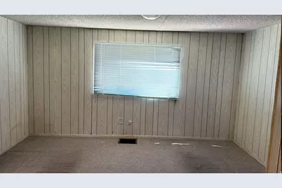 369 W 400 N, East Carbon, UT 84520 - Photo 7