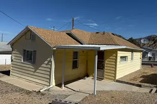 369 W 400 N, East Carbon, UT 84520 - Photo 11