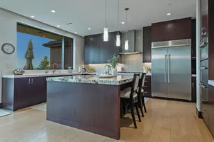 350 E Capitol Oaks Ln N, Salt Lake City, UT 84103 - Photo 33