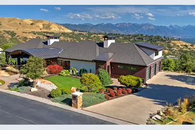 350 E Capitol Oaks Ln N, Salt Lake City, UT 84103 - Photo 3
