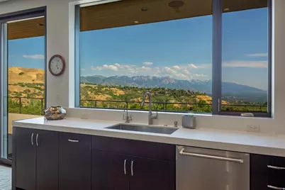 350 E Capitol Oaks Ln N, Salt Lake City, UT 84103 - Photo 35