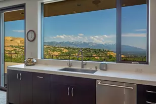 350 E Capitol Oaks Ln N, Salt Lake City, UT 84103 - Photo 35