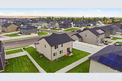 1254 N Berra Blvd W #131, Tooele, UT 84074 - Photo 11