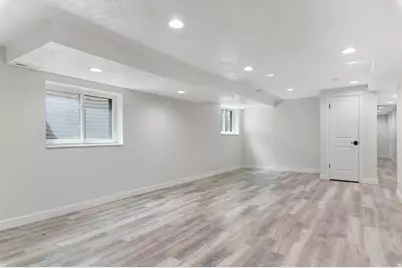 2451 W Tanya Ave, West Jordan, UT 84088 - Photo 21