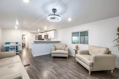 249 E Jordan View Dr S #132, Sandy, UT 84070 - Photo 3
