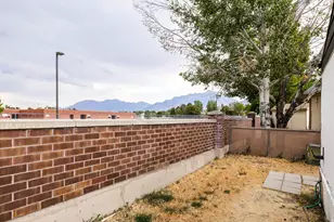 249 E Jordan View Dr S, Sandy, UT 84070 - Photo 25