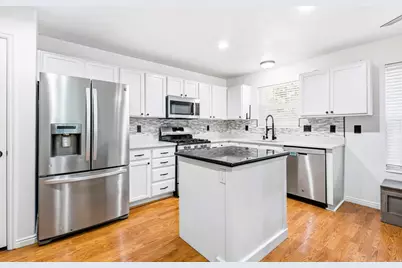 3982 N Parkers Pl, Eagle Mountain, UT 84005 - Photo 5