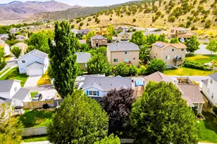3982 N Parkers Pl, Eagle Mountain, UT 84005 - Photo 29