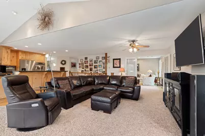 9801 S Amberwood Cir, South Jordan, UT 84095 - Photo 7