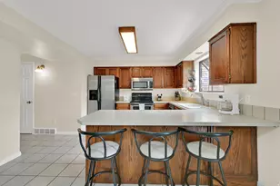 1425 E 5850 S, South Ogden, UT 84405 - Photo 9