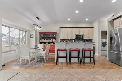 1370 E Meadow Valley Dr, Draper, UT 84020 - Photo 11