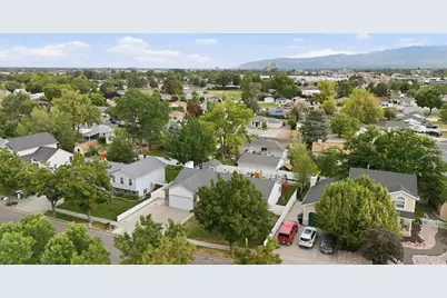 38 W Clay Park Dr, Murray, UT 84107 - Photo 49