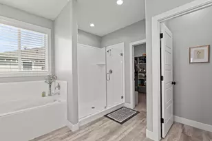 73 N Sherwood Dr, Providence, UT 84332 - Photo 21