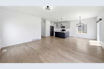 5657 W Lost Mine Ln S, Herriman, UT 84096 - Photo 9