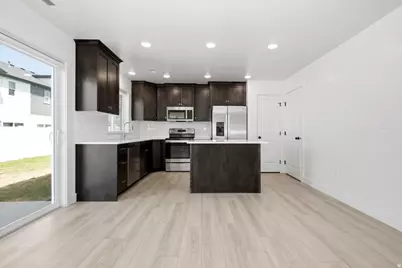 211 E 520 N, Providence, UT 84332 - Photo 5