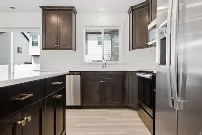 211 E 520 N, Providence, UT 84332 - Photo 7