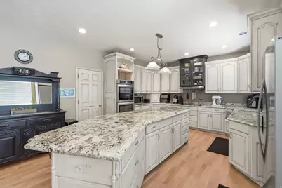 728 S 4000 W, Roosevelt, UT 84066 - Photo 11