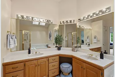 923 W Wilshire Ct, Farmington, UT 84025 - Photo 41