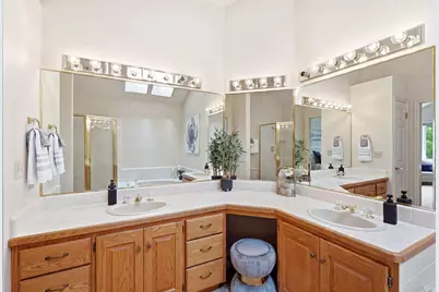 923 W Wilshire Ct, Farmington, UT 84025 - Photo 41