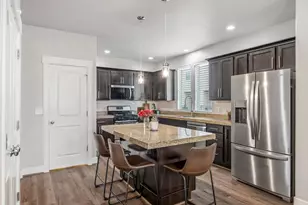 4773 W Daybreak Rim Way S, South Jordan, UT 84009 - Photo 5