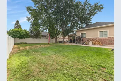 732 W 2300 S, Syracuse, UT 84075 - Photo 35