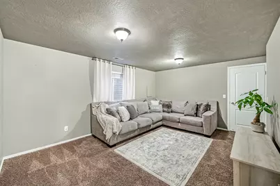 8277 S 560 E, Sandy, UT 84070 - Photo 21