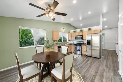 8277 S 560 E, Sandy, UT 84070 - Photo 9
