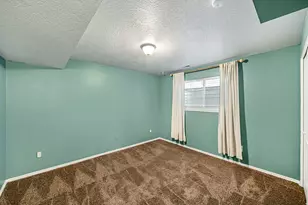 8277 S 560 E, Sandy, UT 84070 - Photo 27