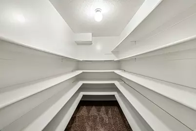 8277 S 560 E, Sandy, UT 84070 - Photo 29