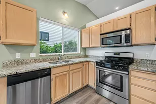8277 S 560 E, Sandy, UT 84070 - Photo 13