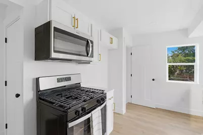 975 N 200 W, Pleasant Grove, UT 84062 - Photo 13