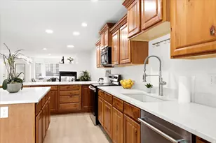 1339 E Lake Springs Ln S, Holladay, UT 84117 - Photo 9