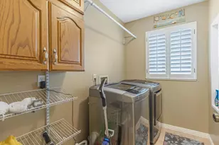 9886 S Presidential Dr, South Jordan, UT 84095 - Photo 17