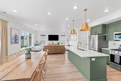 571 S 690 E, Hyrum, UT 84319 - Photo 7