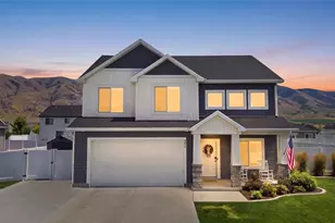 571 S 690 E, Hyrum, UT 84319 - Photo 1