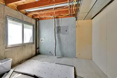 936 N 750 W, Clinton, UT 84015 - Photo 33
