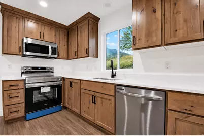 1158 N 700 E, Nephi, UT 84648 - Photo 9