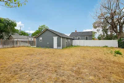 355 E 400 N, Orem, UT 84057 - Photo 35