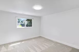 3633 E Country Hollow Dr, Salt Lake City, UT 84121 - Photo 29