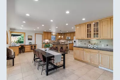 3633 E Country Hollow Dr, Salt Lake City, UT 84121 - Photo 9
