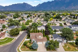 11079 S Ohenry Rd E, Sandy, UT 84070 - Photo 25