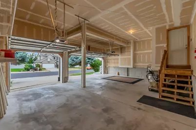11079 S Ohenry Rd E, Sandy, UT 84070 - Photo 21