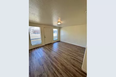 1235 E Gordon Ave, Layton, UT 84040 - Photo 5