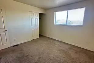 1215 E Gordon Ave, Layton, UT 84040 - Photo 15