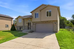 5680 S 2550 W, Roy, UT 84067 - Photo 17
