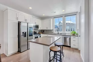 4765 W Isla Daybreak Rd, South Jordan, UT 84009 - Photo 5