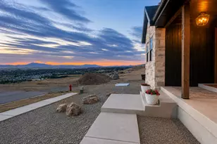 170 N Sherwood Dr, Providence, UT 84332 - Photo 5