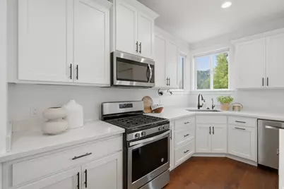 604 W Olympic Ln, Elk Ridge, UT 84651 - Photo 27